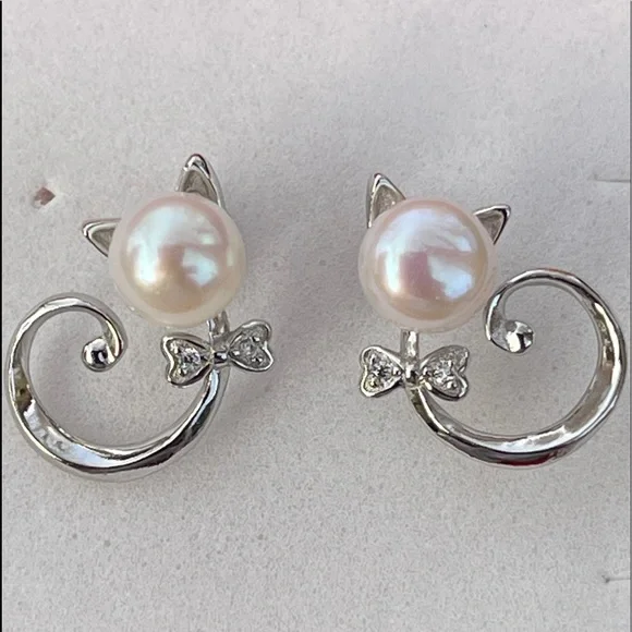 NEW 925S Silver Real 6mm Cultured Freshwater Pearl Cat Shape Stud Earrings - Picture 4 of 8